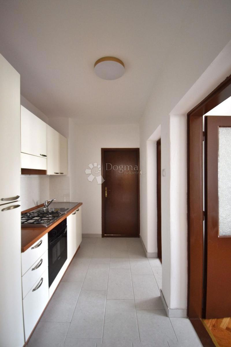 Stanovanje Sv. Polikarp / Sisplac, Pula, 157m2