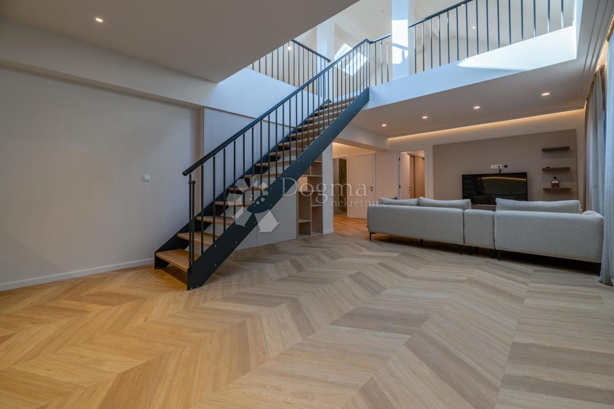 CENTER ZAGREBA, LUKSUZNO NOVO RENOVIRANO STANOVANJE