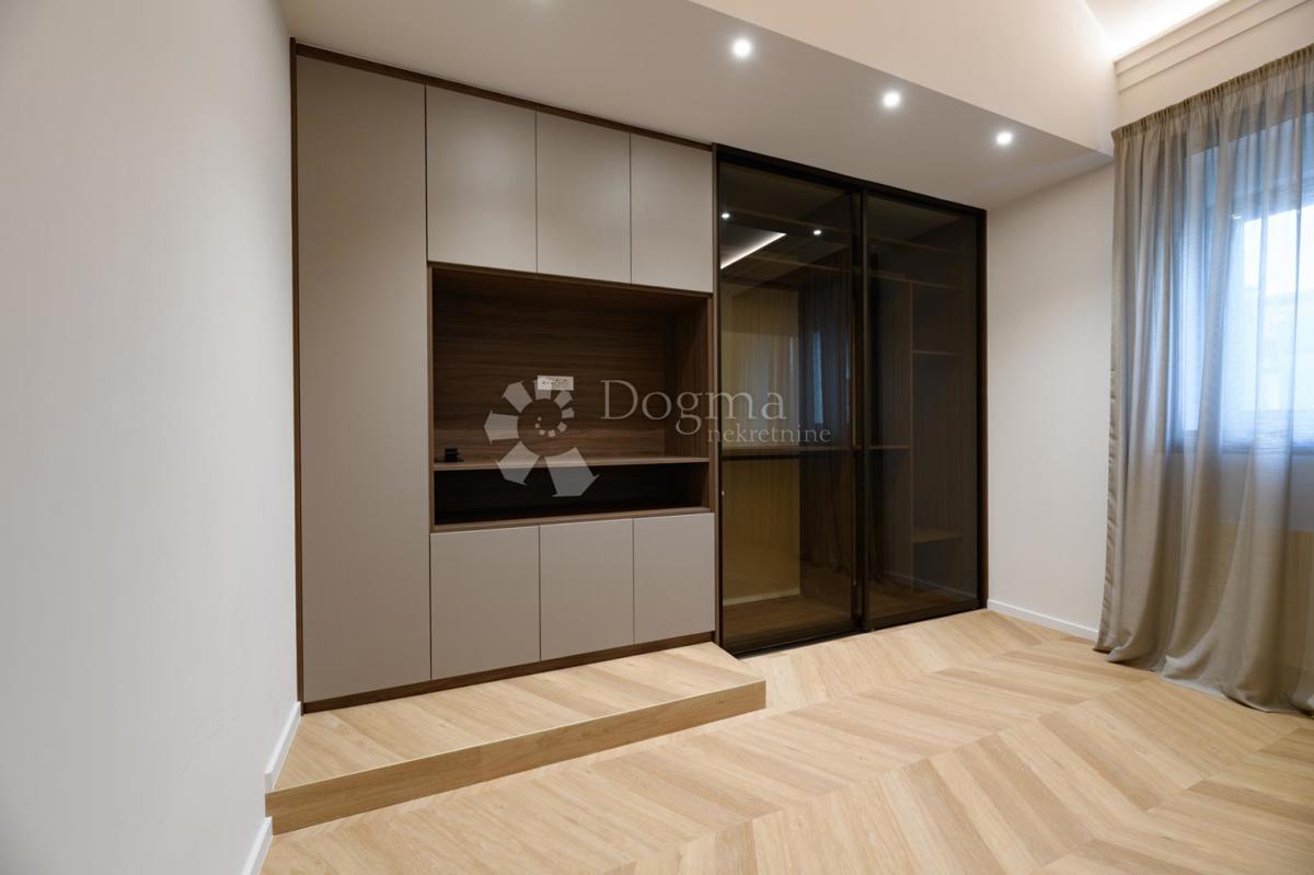 CENTER ZAGREBA, LUKSUZNO NOVO RENOVIRANO STANOVANJE