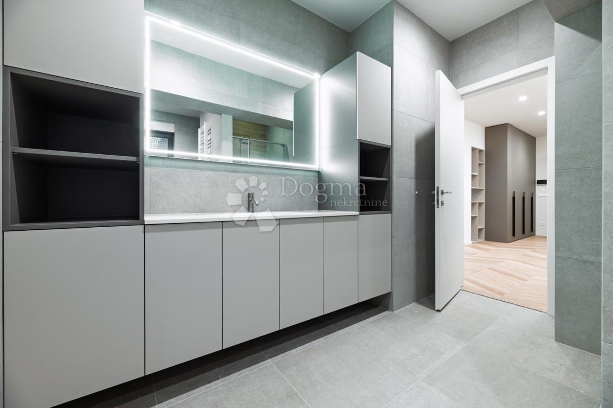 CENTER ZAGREBA, LUKSUZNO NOVO RENOVIRANO STANOVANJE