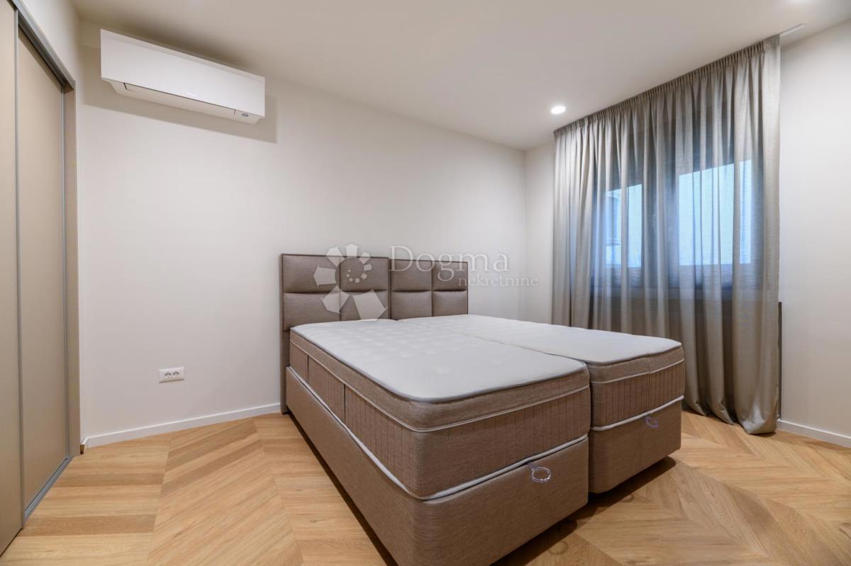 CENTER ZAGREBA, LUKSUZNO NOVO RENOVIRANO STANOVANJE