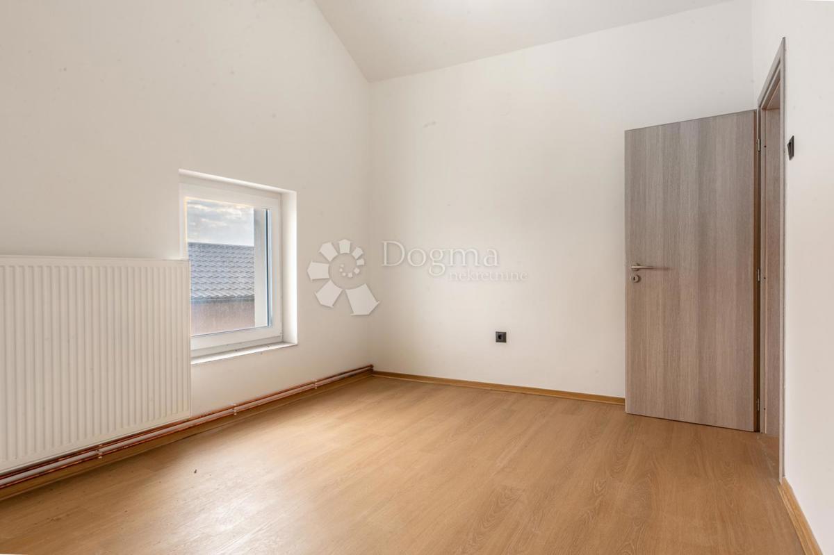 Hiša Vlaškovec, Jastrebarsko - Okolica, 217m2