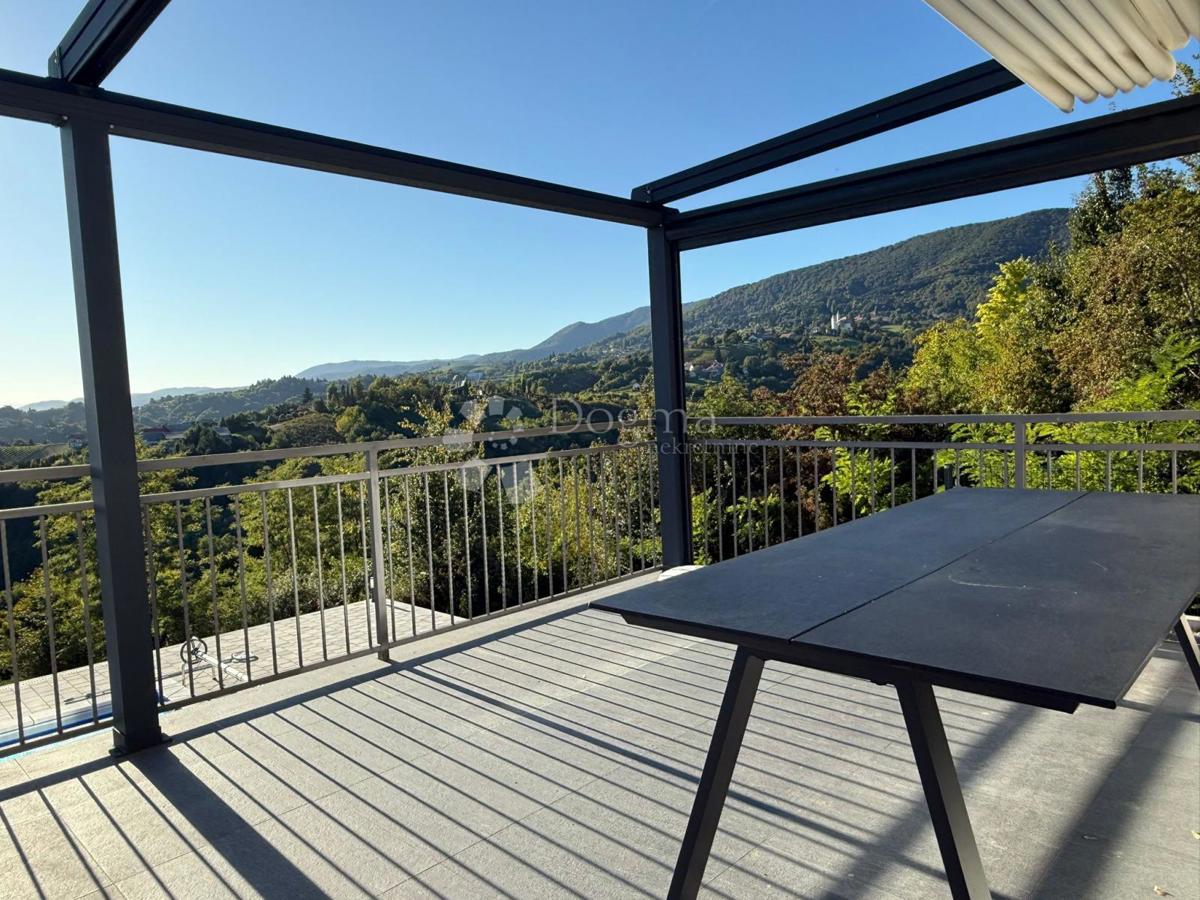 Hiša Vlaškovec, Jastrebarsko - Okolica, 217m2