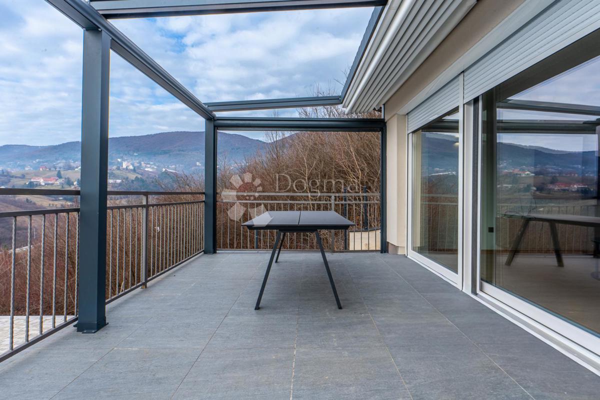 Hiša Vlaškovec, Jastrebarsko - Okolica, 217m2