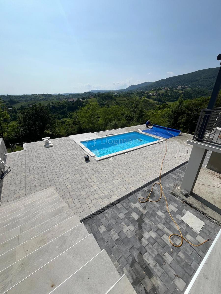 Hiša Vlaškovec, Jastrebarsko - Okolica, 217m2