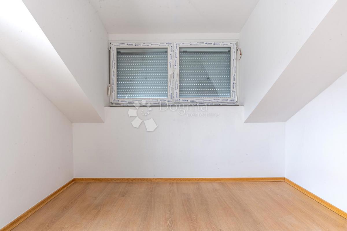 Hiša Vlaškovec, Jastrebarsko - Okolica, 217m2