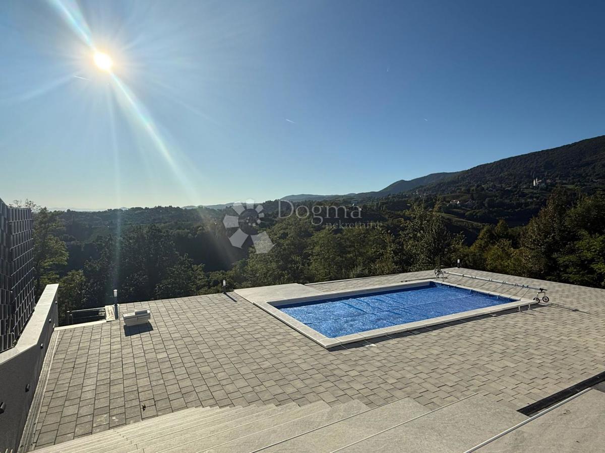 Hiša Vlaškovec, Jastrebarsko - Okolica, 217m2