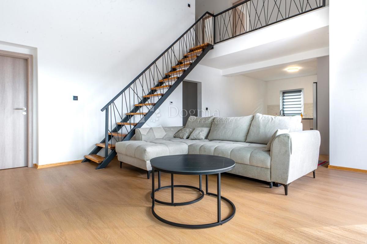 Hiša Vlaškovec, Jastrebarsko - Okolica, 217m2