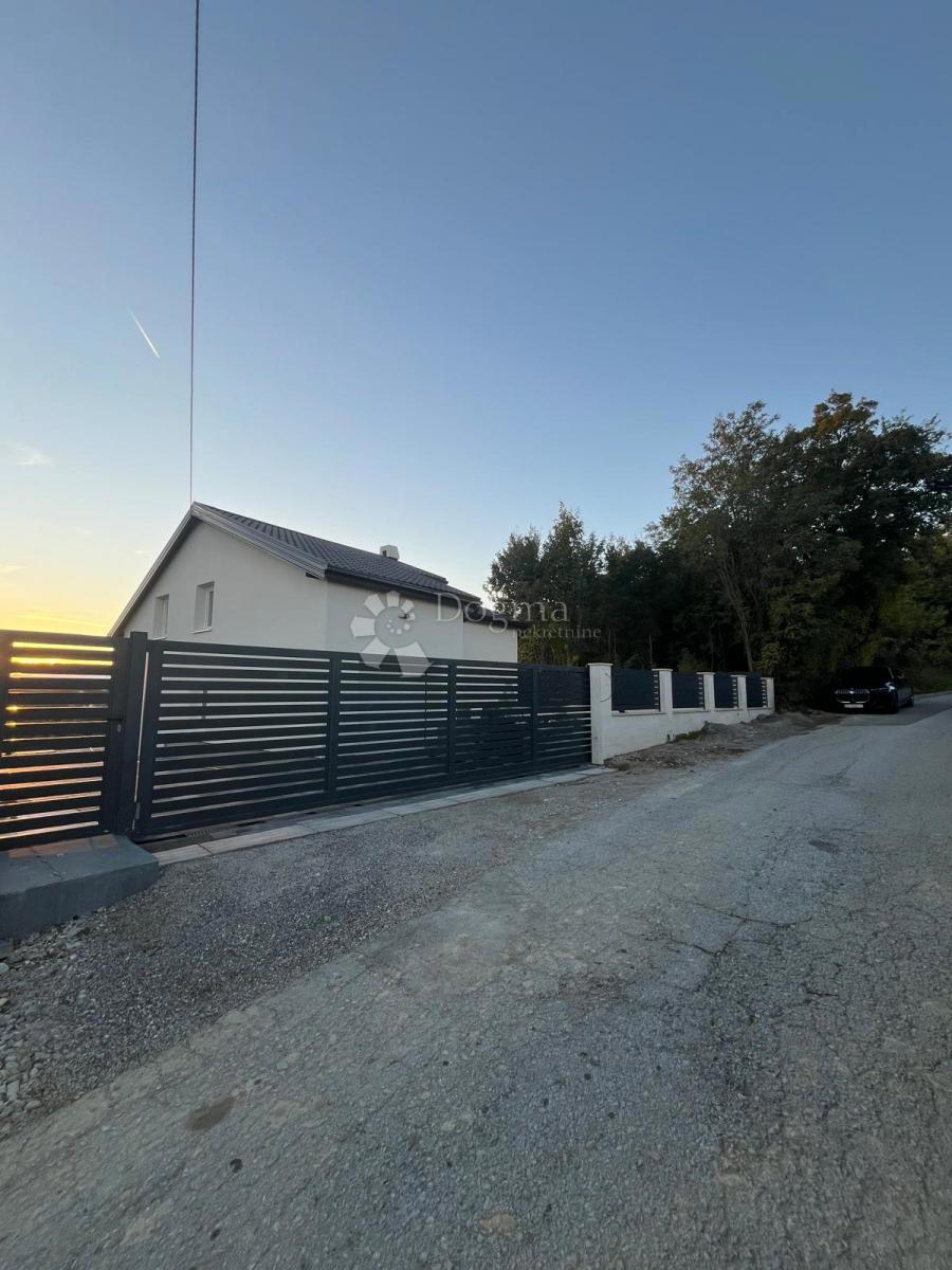 Hiša Vlaškovec, Jastrebarsko - Okolica, 217m2