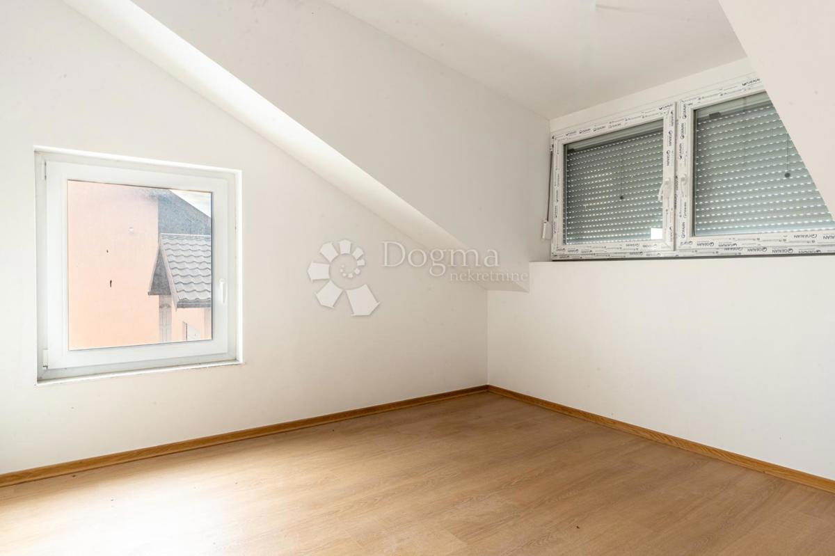 Hiša Vlaškovec, Jastrebarsko - Okolica, 217m2