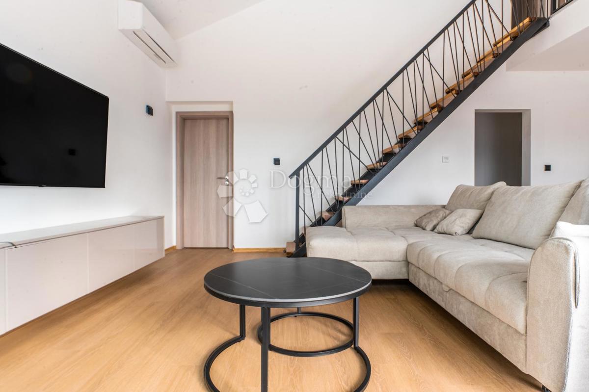 Hiša Vlaškovec, Jastrebarsko - Okolica, 217m2