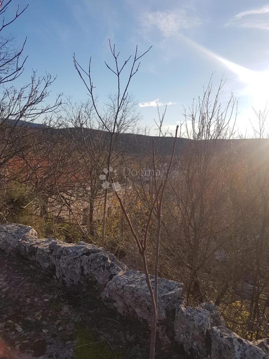 Zazidljivo zemljišče Korušce, Klis, 3.500m2