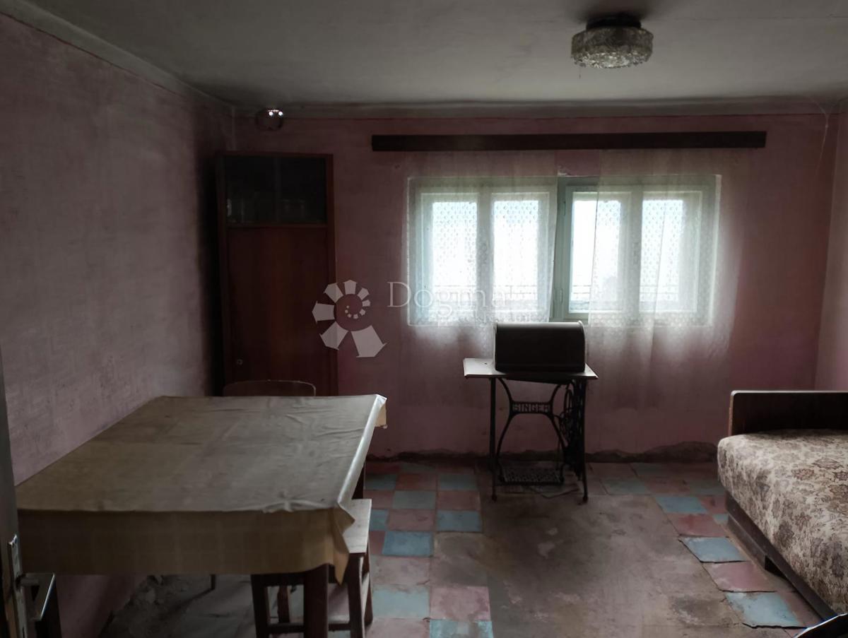 Hiša Tedrovec, Brckovljani, 180m2