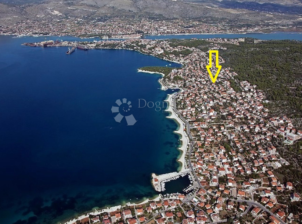 Stanovanje Okrug Gornji, Okrug, 72m2