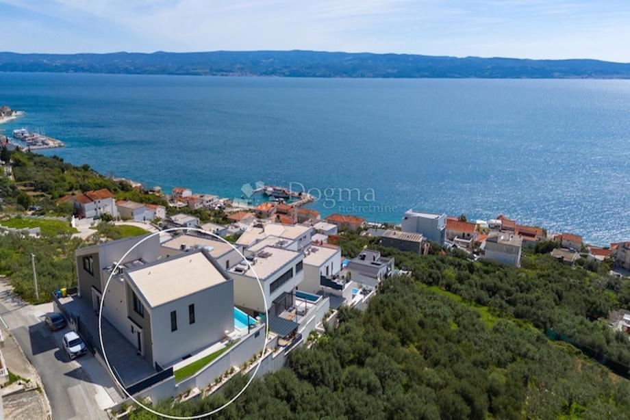 Hiša Jesenice, Dugi Rat, 105m2