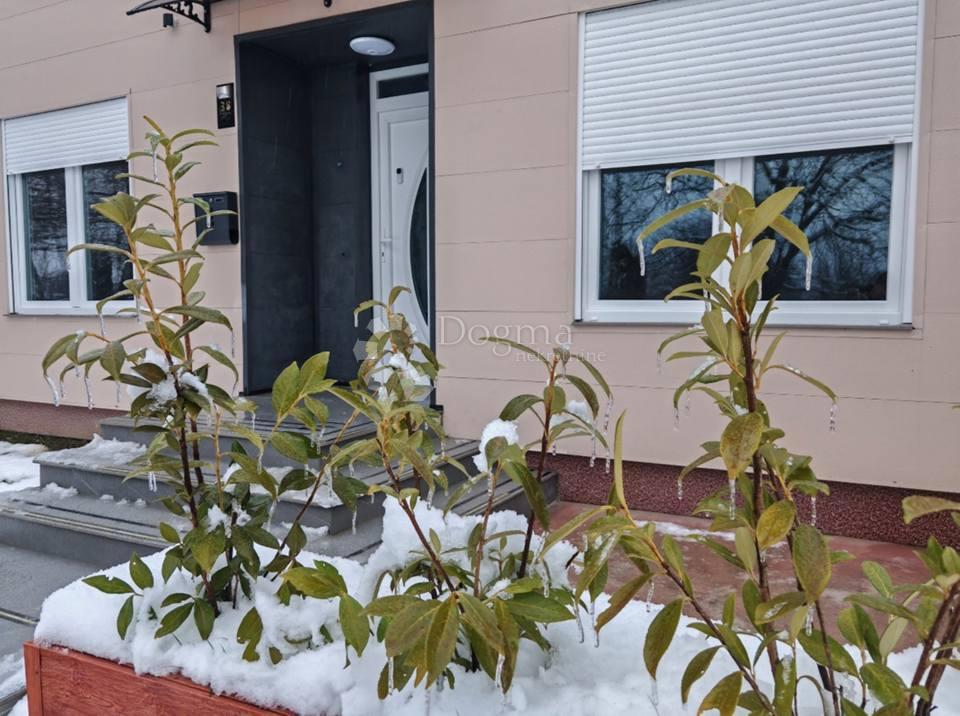 Hiša Rakitovica, Donji Miholjac, 151,39m2