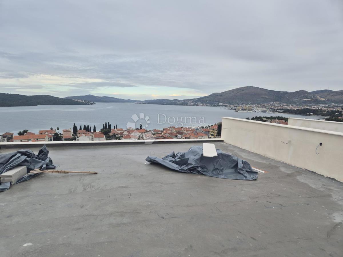 Stanovanje Okrug Gornji, Okrug, 106,37m2