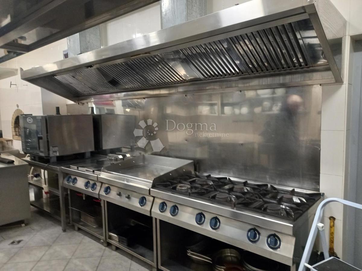 Poslovni prostor Zaton, Nin, 285m2