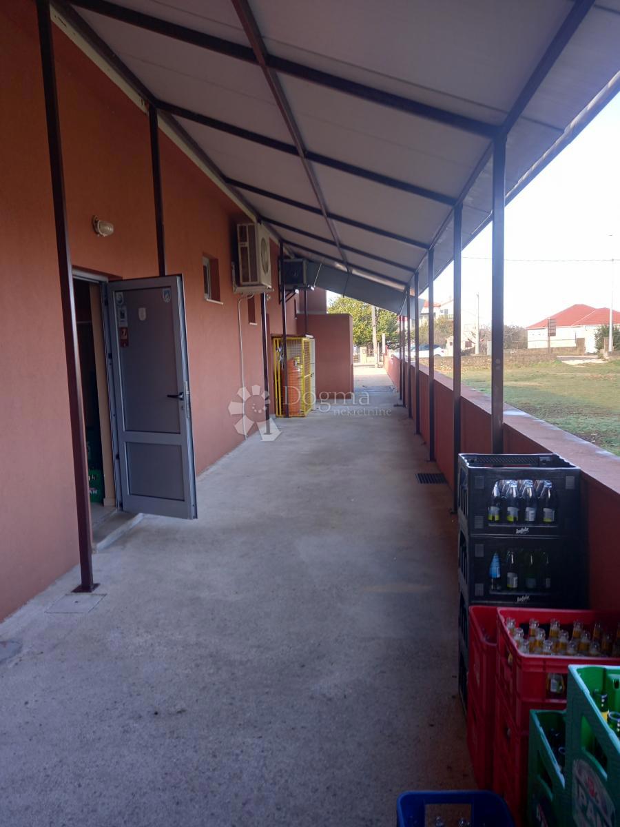 Poslovni prostor Zaton, Nin, 285m2