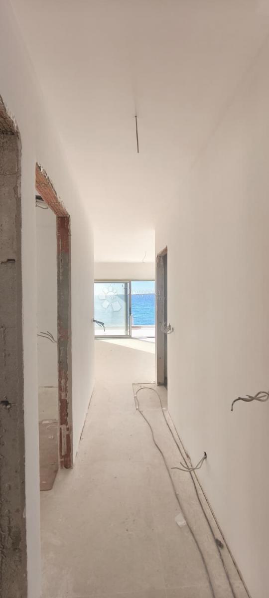 Stanovanje Mandre, Kolan, 89m2