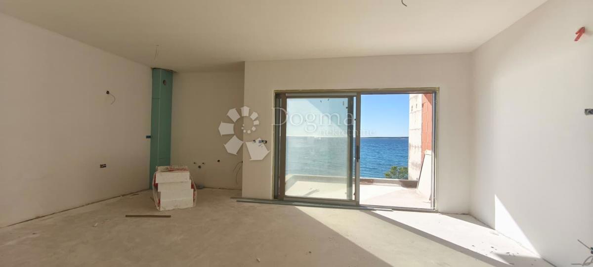 Stanovanje Mandre, Kolan, 89m2