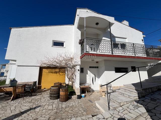 Hiša Crikvenica, 230m2