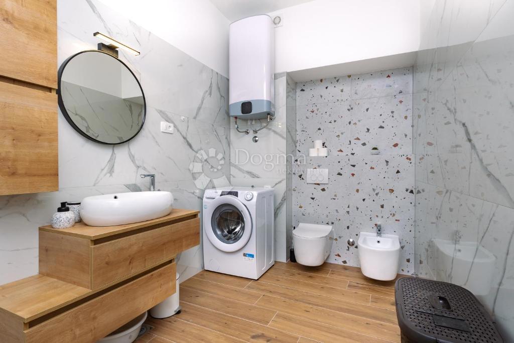 Hiša Novi Vinodolski, 120m2