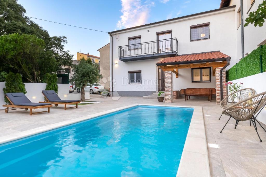 Hiša Novi Vinodolski, 120m2