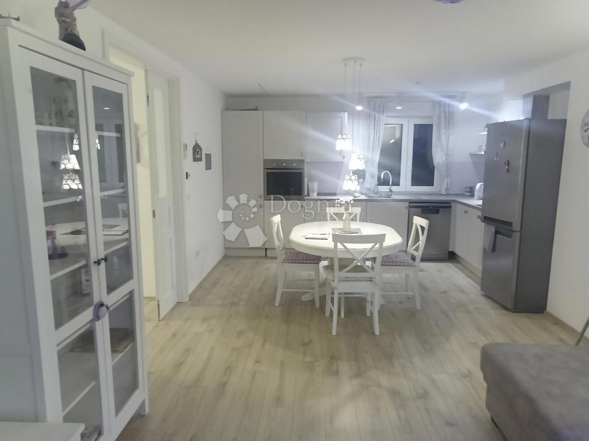 Hiša Zaton, Nin, 216m2