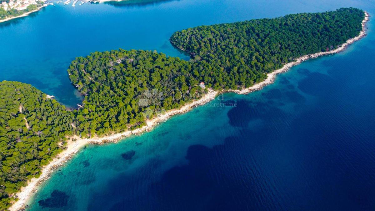 Hiša Kampor, Rab, 16.340m2