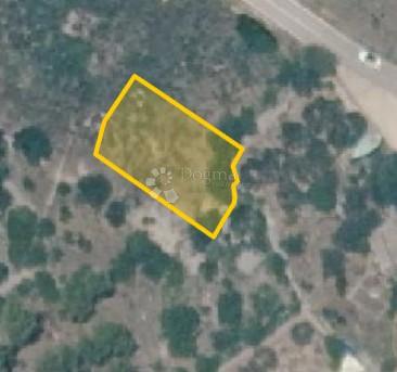 Zazidljivo zemljišče Tribunj, 566,16m2