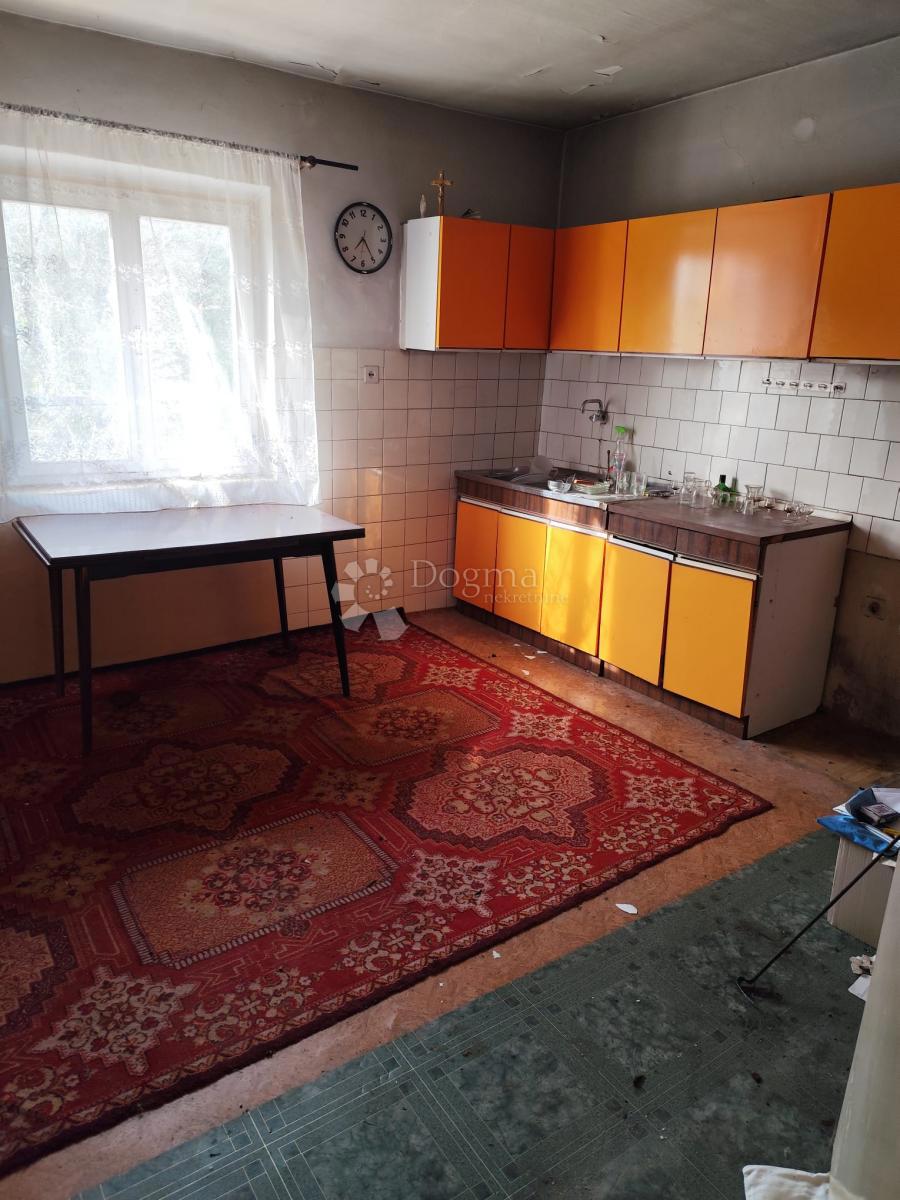 Poslovni prostor Raslina, Šibenik - Okolica, 247m2