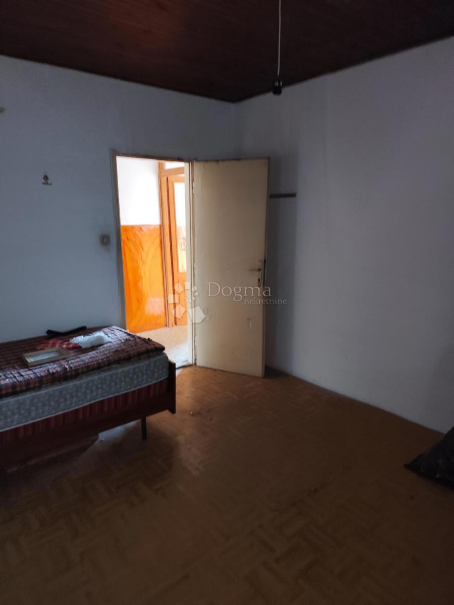 Poslovni prostor Raslina, Šibenik - Okolica, 247m2