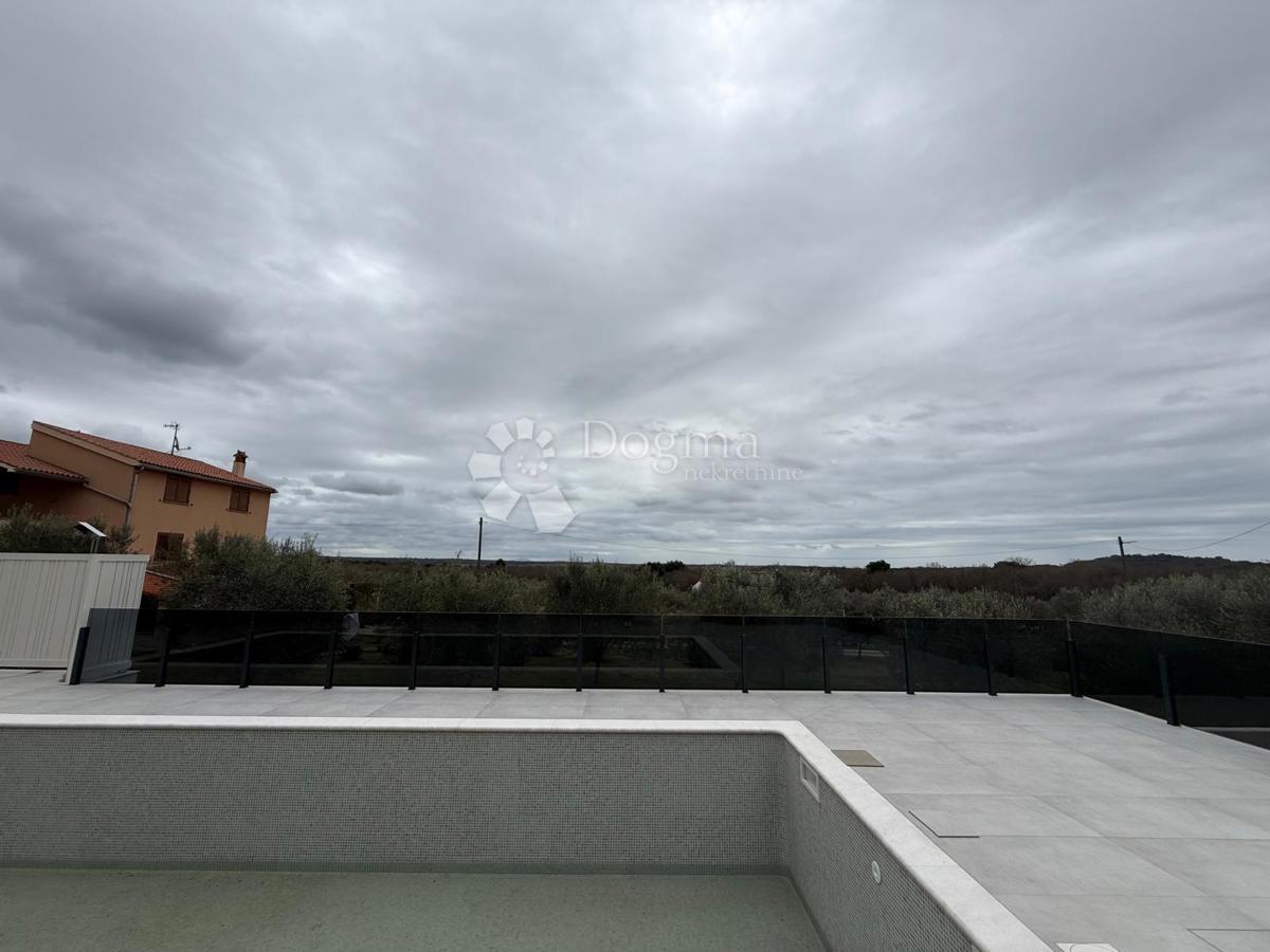 Hiša Šijana, Pula, 205m2