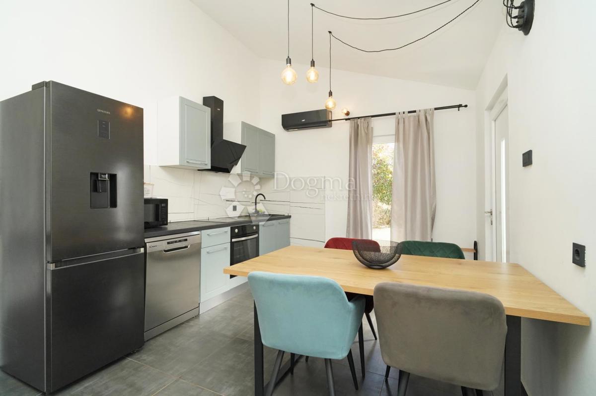 Hiša Višnjan, 66m2