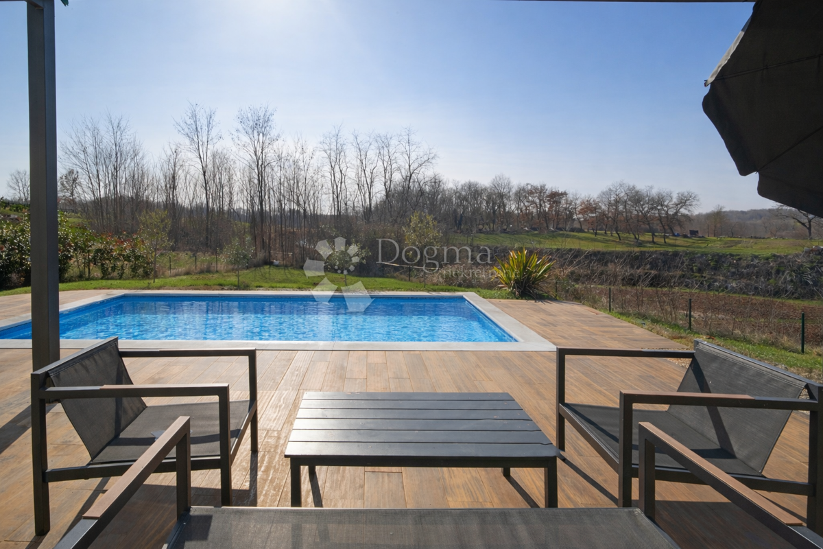 Hiša Višnjan, 66m2