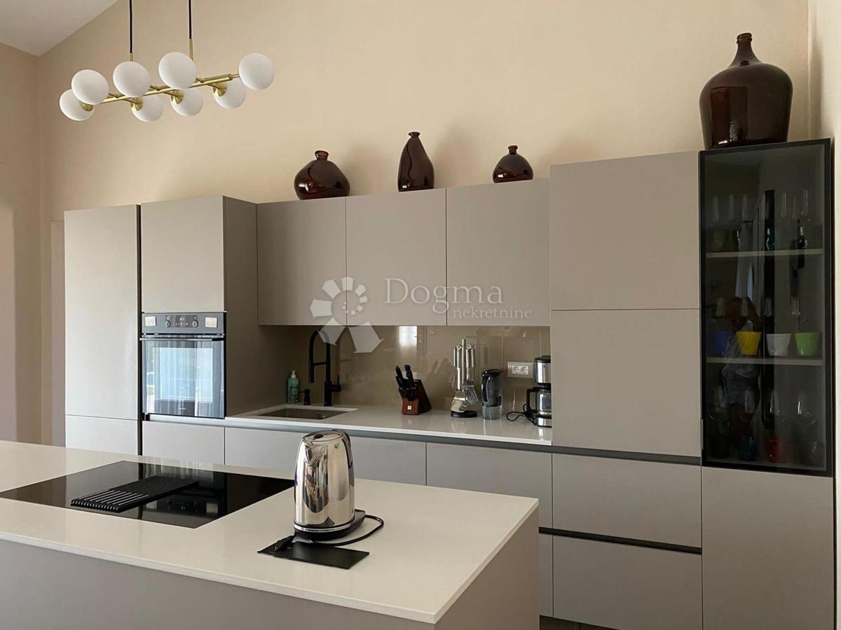 Hiša Karigador, Brtonigla, 185m2