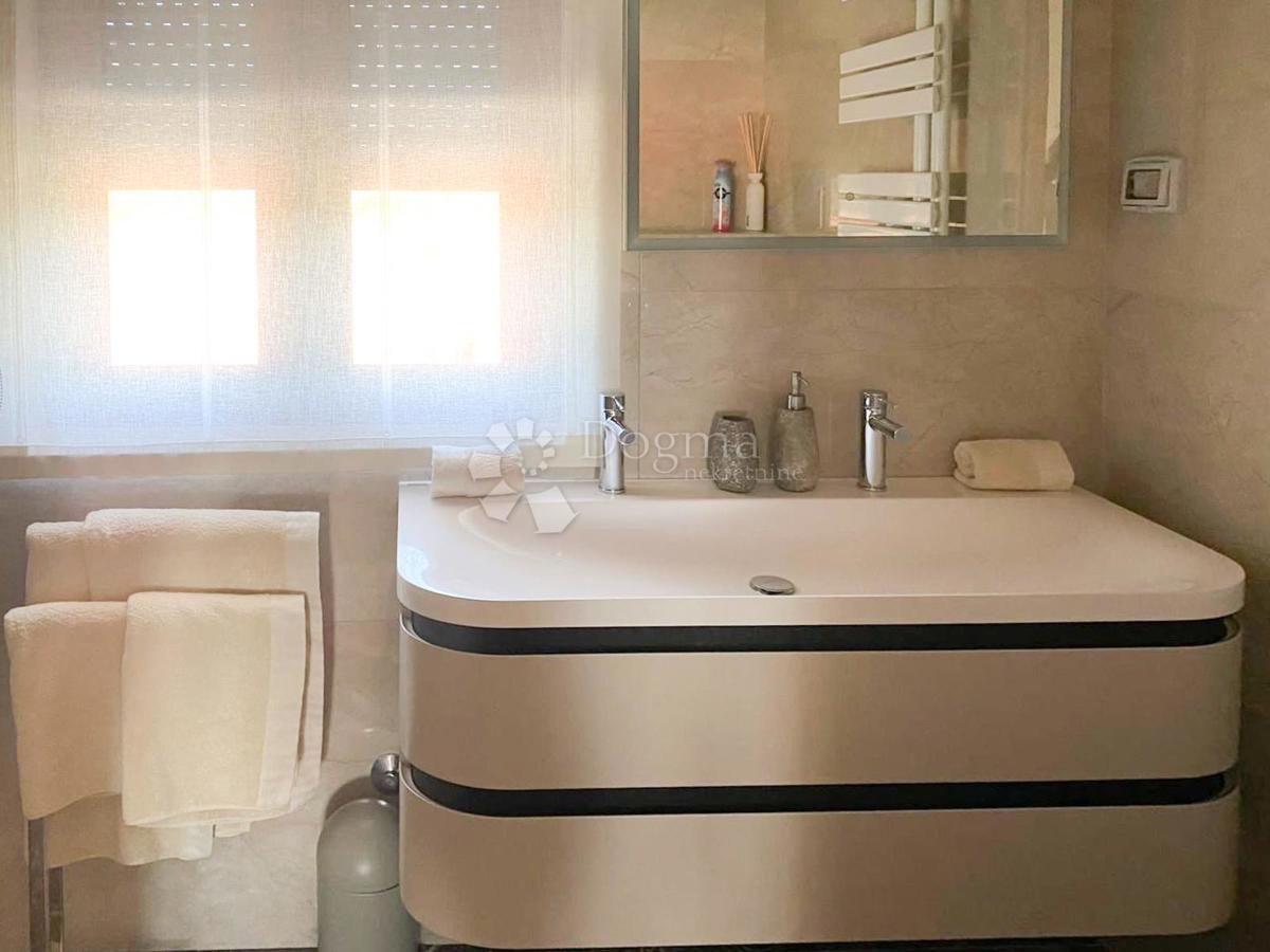 Hiša Karigador, Brtonigla, 185m2