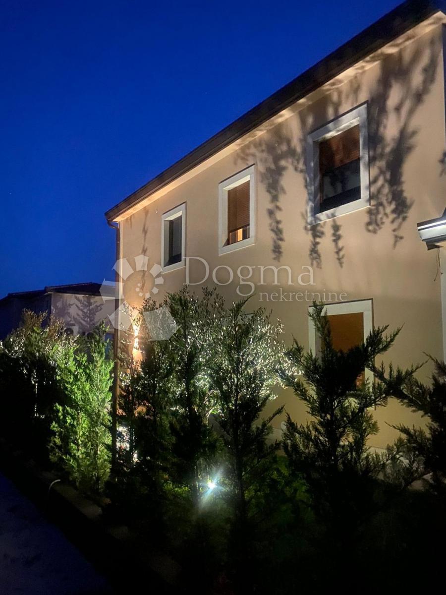 Hiša Karigador, Brtonigla, 185m2