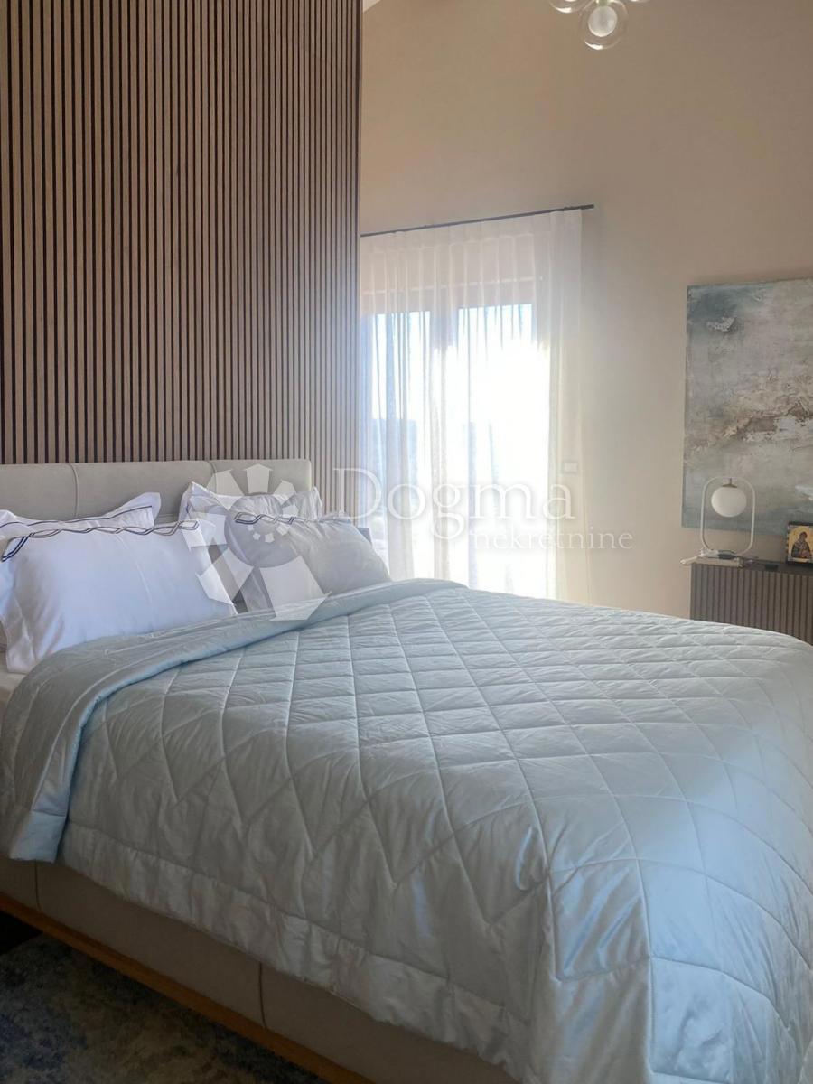 Hiša Karigador, Brtonigla, 185m2