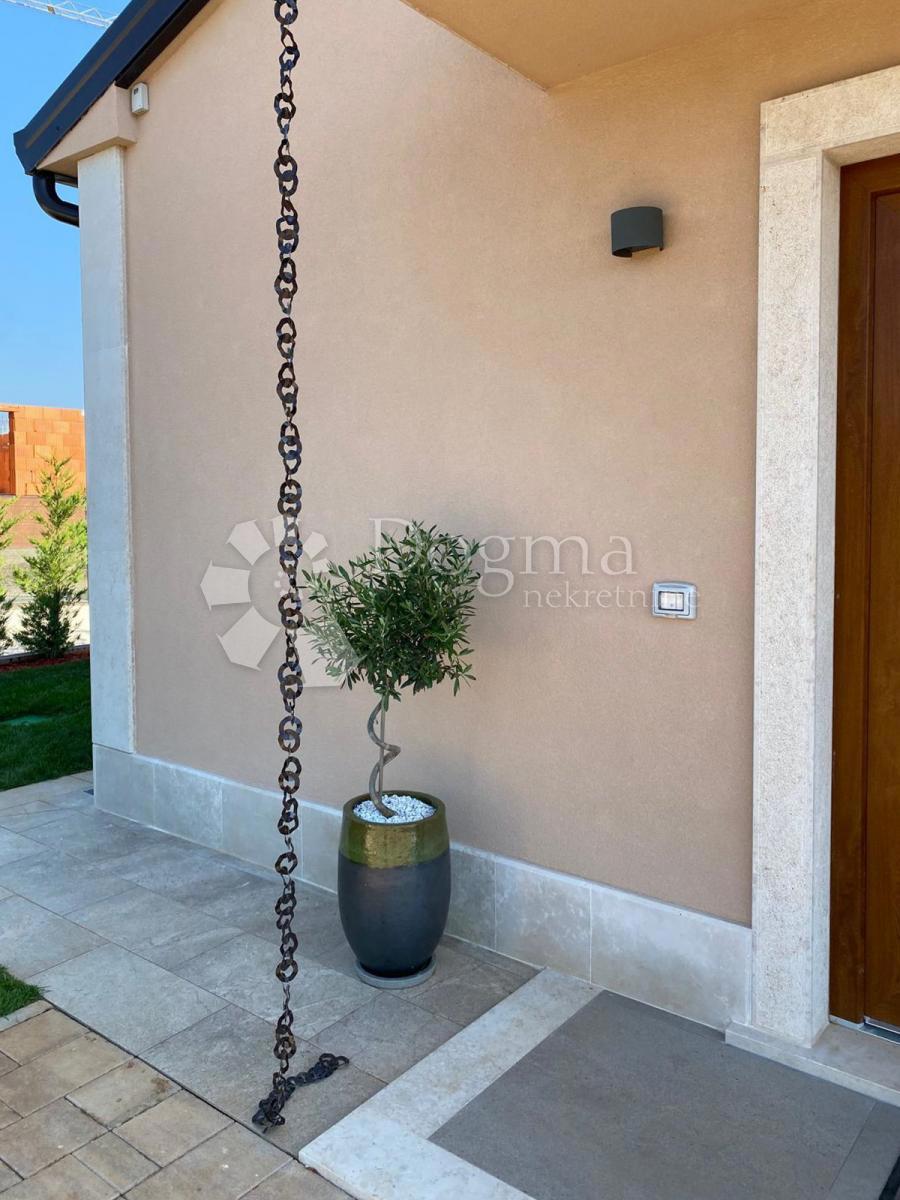 Hiša Karigador, Brtonigla, 185m2