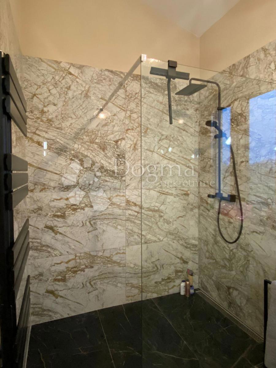 Hiša Karigador, Brtonigla, 185m2