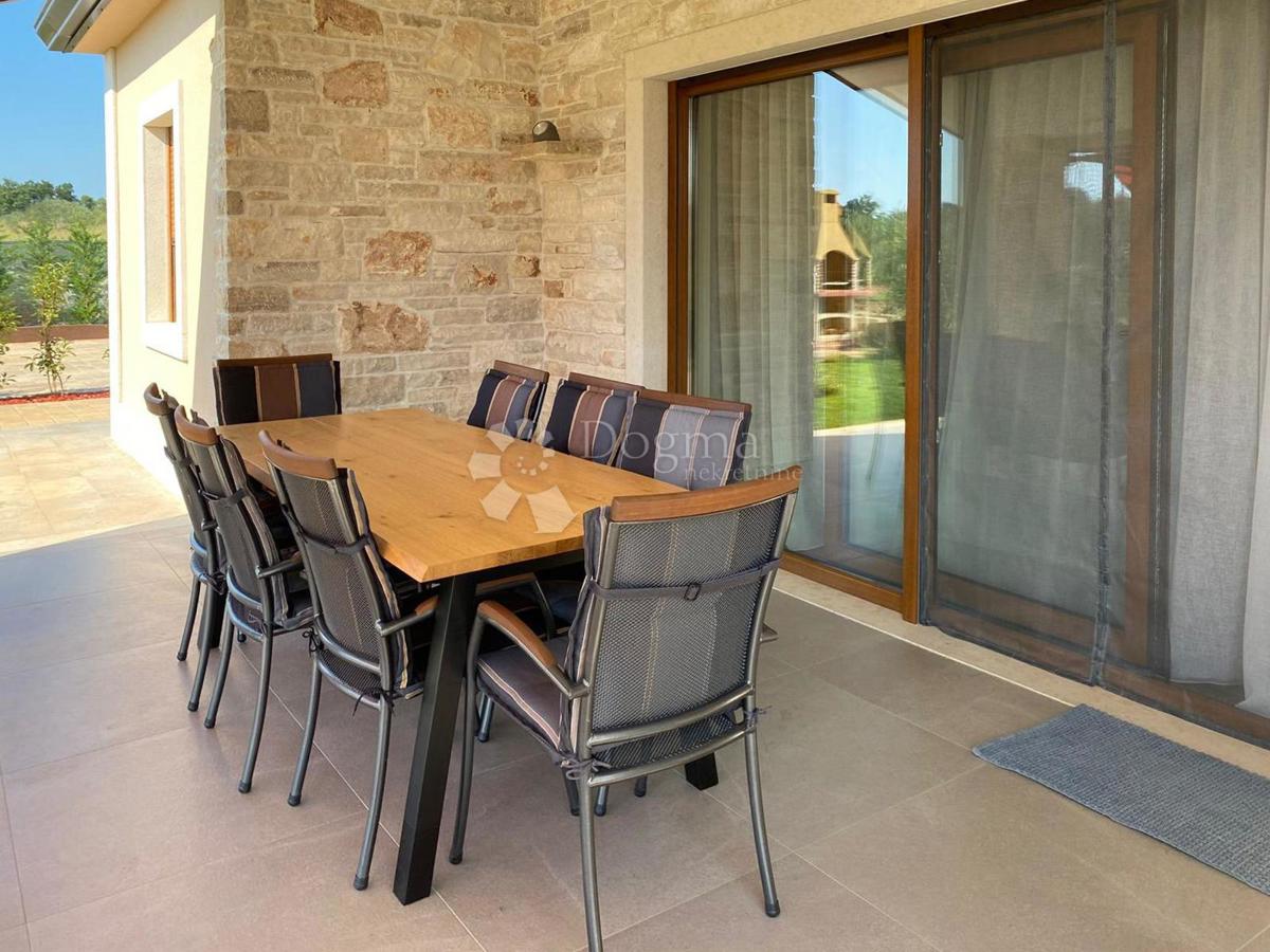 Hiša Karigador, Brtonigla, 185m2