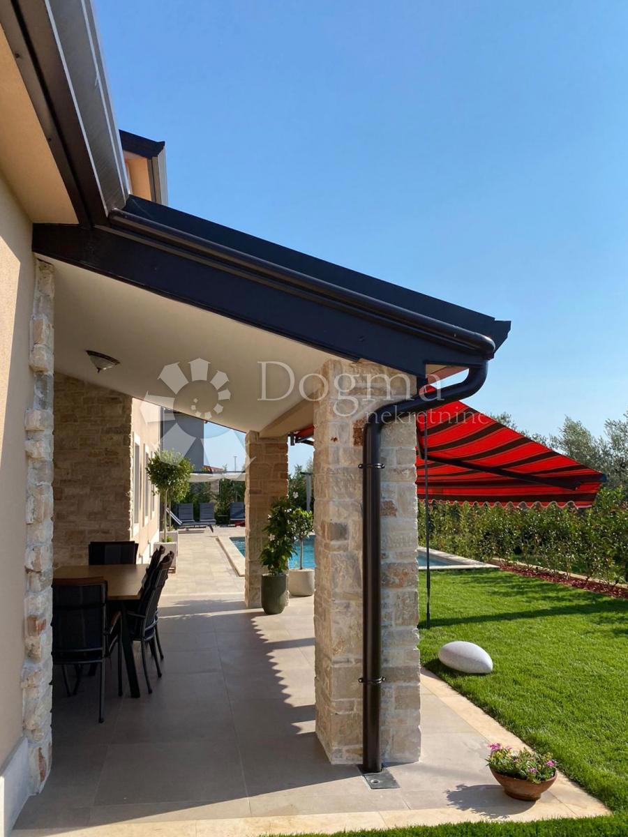 Hiša Karigador, Brtonigla, 185m2