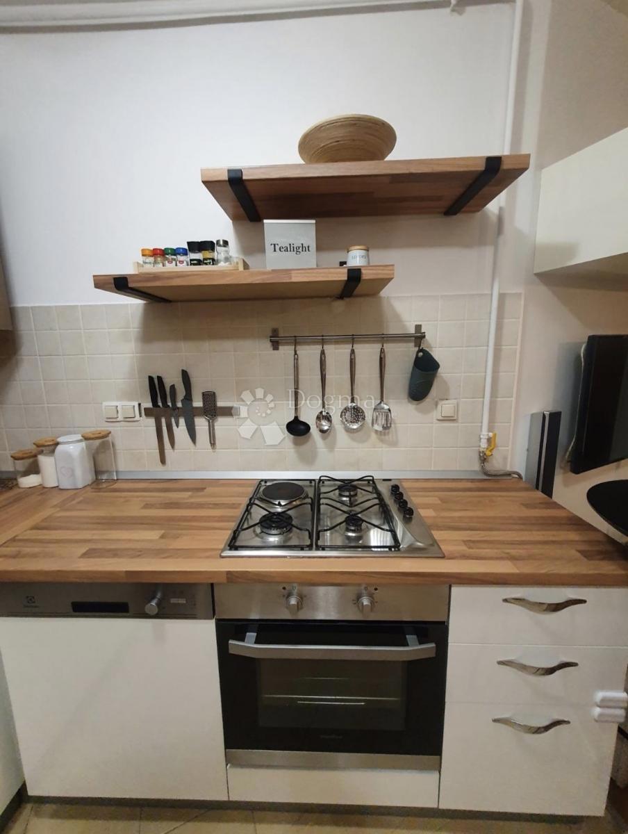 Stanovanje Oroslavje, 44m2