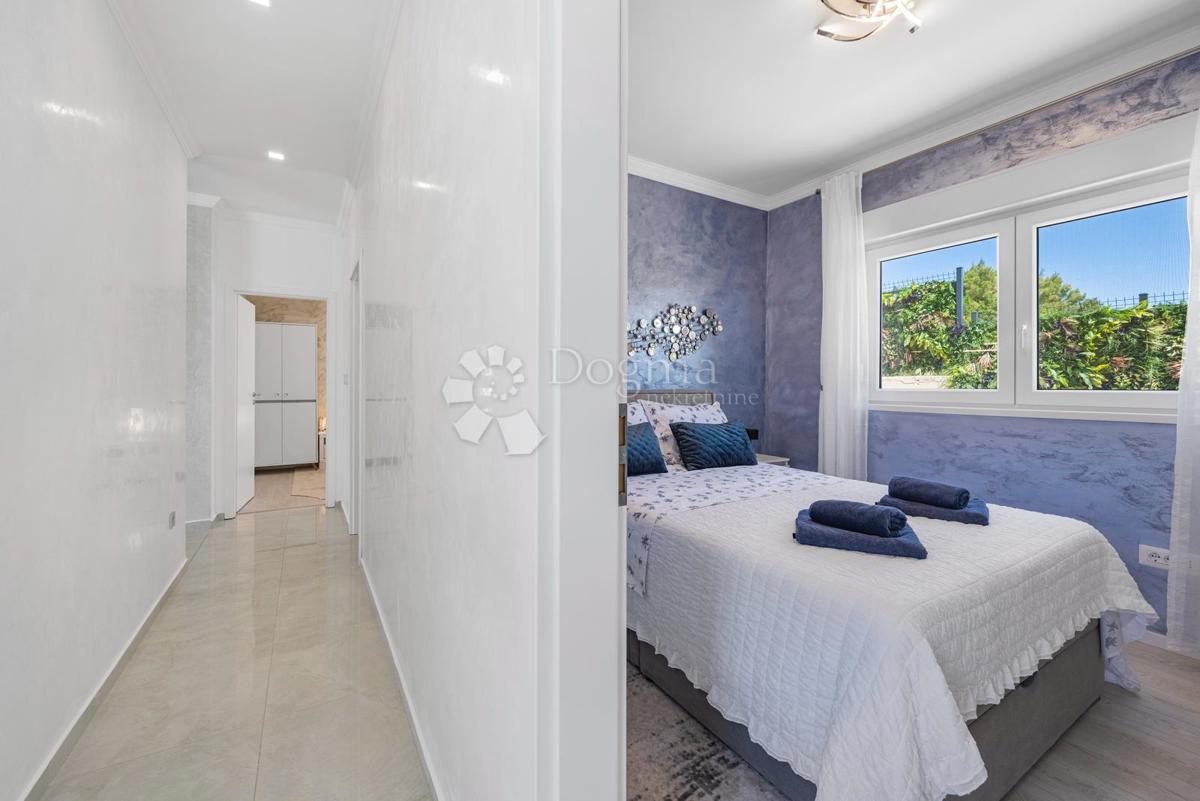 Hiša Bilice, Šibenik - Okolica, 142m2