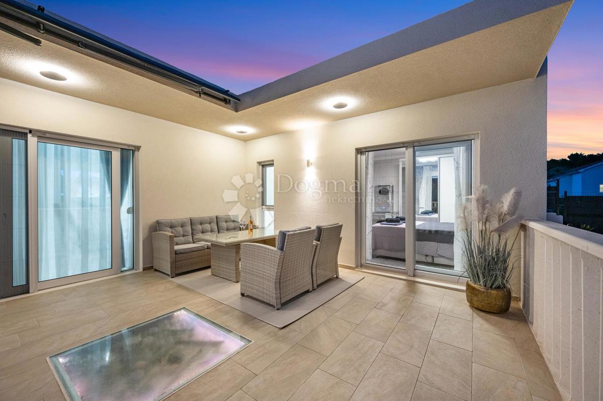 Hiša Bilice, Šibenik - Okolica, 142m2