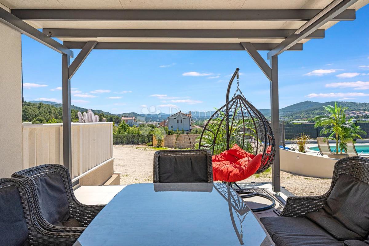 Hiša Bilice, Šibenik - Okolica, 142m2