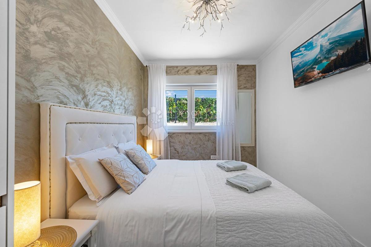 Hiša Bilice, Šibenik - Okolica, 142m2