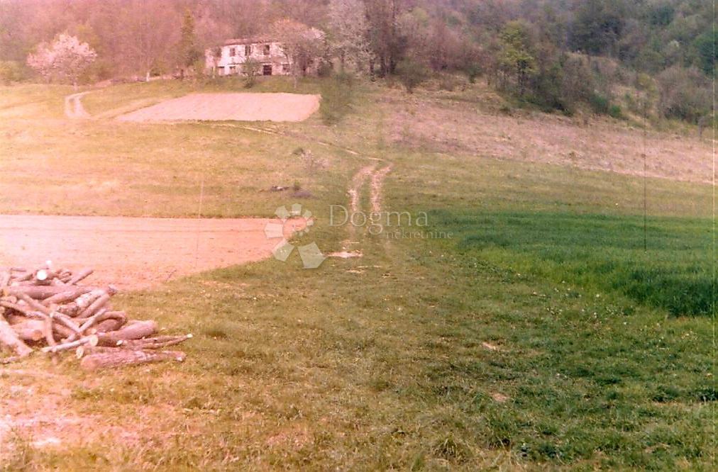 Zazidljivo zemljišče Stari Pazin, Pazin, 46.093m2